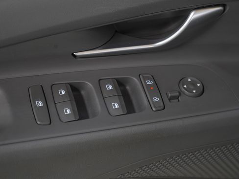 Used 2025 Hyundai Elantra SEL FWD image 20