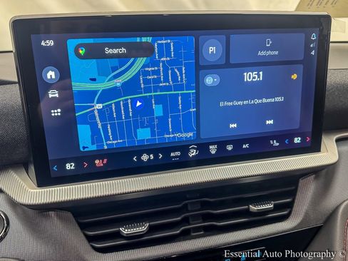 Used 2025 Ford Explorer ST-Line image 17