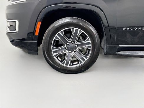 Used 2024 Jeep Wagoneer Series II w/ Flexible Seating Group RWD image 35