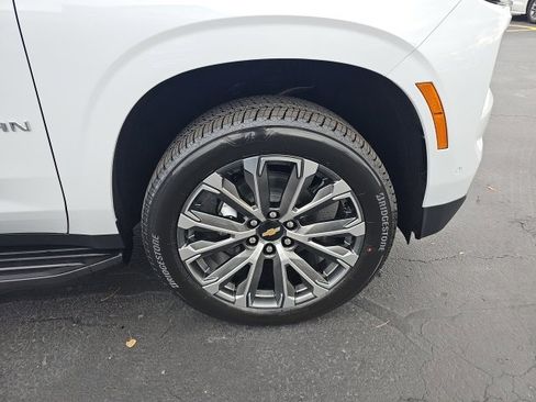 New 2026 Chevrolet Suburban High Country image 87