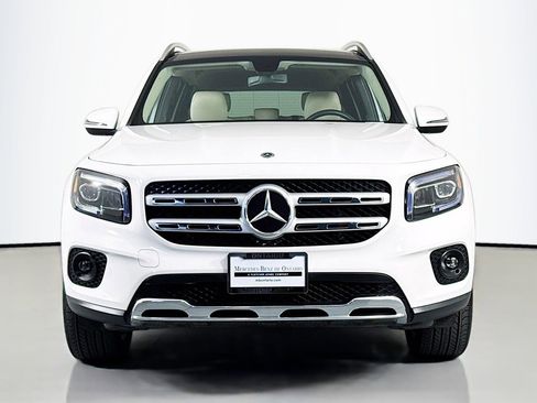 Used 2023 Mercedes-Benz GLB 250 4MATIC image 2