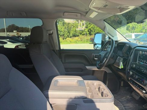 Used 2016 Chevrolet Silverado 2500 LT w/ LT Convenience Package AWD/4WD image 14