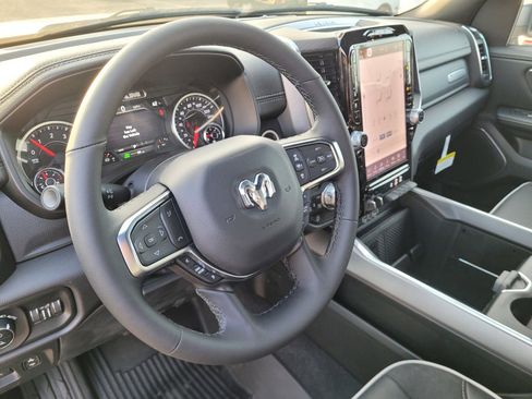 New 2025 RAM 1500 Laramie AWD/4WD image 11