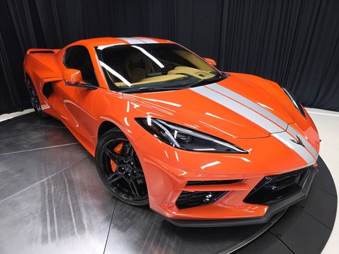 Used 2020 Chevrolet Corvette Stingray Premium Cpe w/ 3LT Preferred Equipment Group RWD image 39