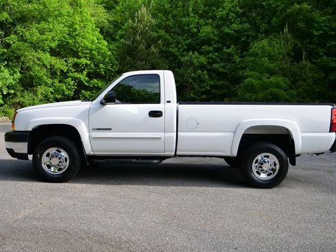 Used 2004 Chevrolet Silverado 2500 LS RWD image 32