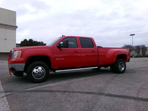 Used 2011 GMC Sierra 3500 SLT w/ SLT Convenience Package AWD/4WD image 1