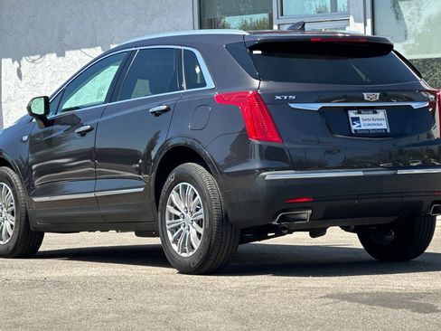 Used 2018 Cadillac XT5 Luxury w/ Driver Awareness Package FWD image 6