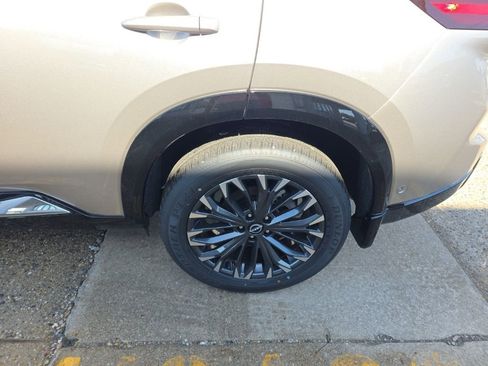 New 2026 Nissan Rogue Platinum image 12