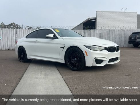 Used 2018 BMW M4 Coupe RWD image 3