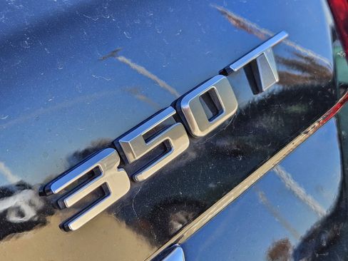 New 2025 Cadillac XT5 Luxury image 14