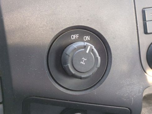 Used 2012 Ford F250 XL w/ Skid Plate Pkg image 23