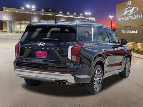 Used 2024 Hyundai Palisade Calligraphy FWD image 7