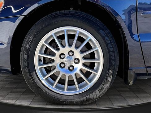 Used 2004 Chrysler Sebring LXi image 10