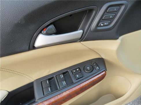 Used 2011 Honda Accord EX-L image 13