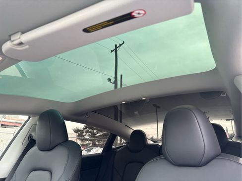 Used 2023 Tesla Model 3 Standard Range image 16