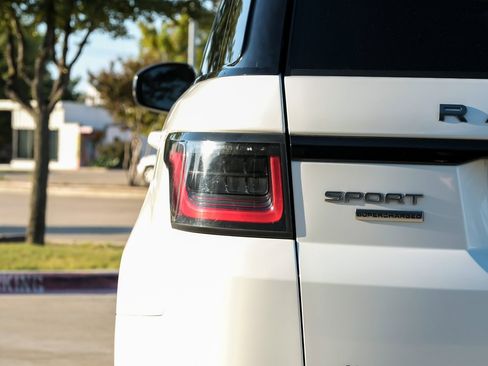 Used 2018 Land Rover Range Rover Sport Supercharged image 53