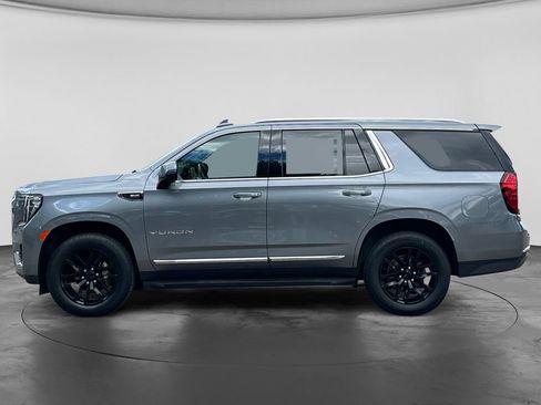 Used 2022 GMC Yukon SLT w/ SLT Premium Package AWD/4WD image 4