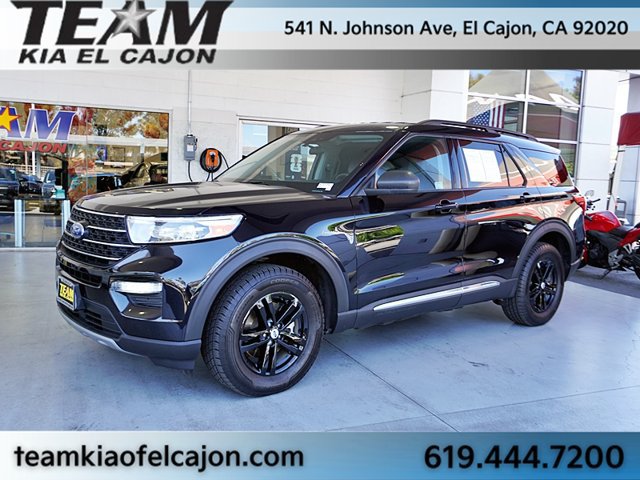 Used 2023 Ford Explorer XLT w/ Equipment Group 202A AWD/4WD image 5