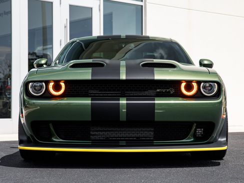 Used 2021 Dodge Challenger SRT Hellcat Redeye RWD image 6