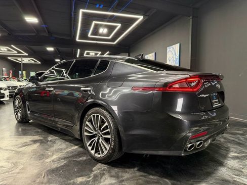 Used 2019 Kia Stinger RWD image 6