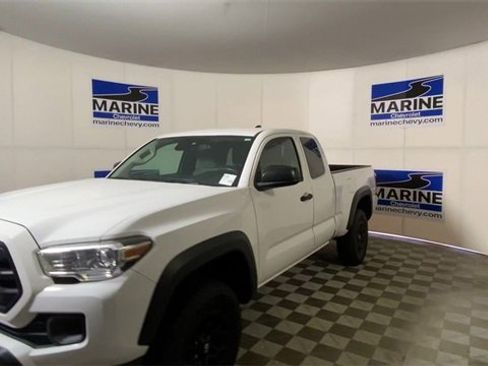 Used 2019 Toyota Tacoma SR5 image 6
