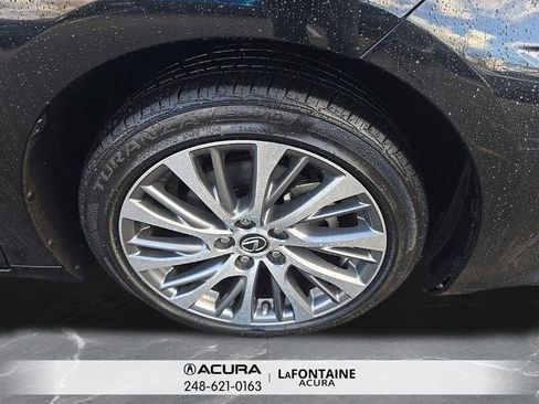 Used 2019 Lexus ES 350 image 4