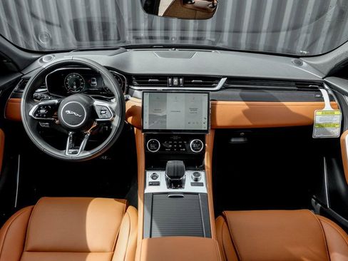 New 2026 Jaguar F-PACE R-Dynamic S image 19