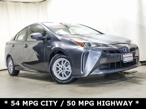 Certified 2022 Toyota Prius LE image 2