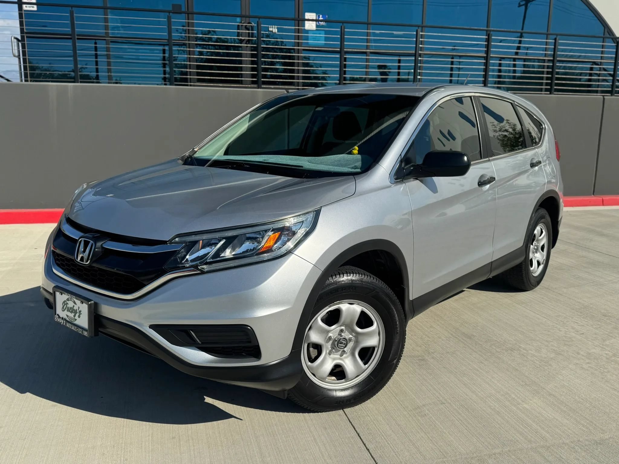 Used 2015 Honda CR-V LX image 1