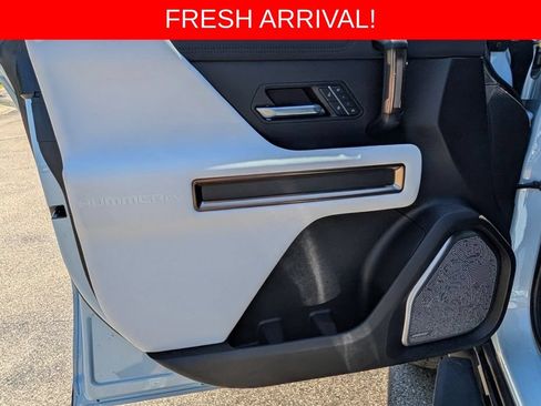 Used 2024 GMC Hummer EV 2X AWD/4WD image 34