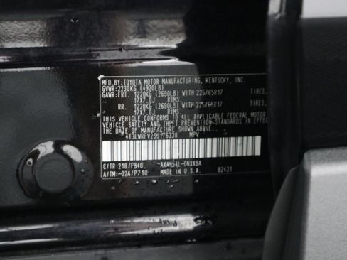 Used 2025 Toyota RAV4 LE AWD/4WD image 36