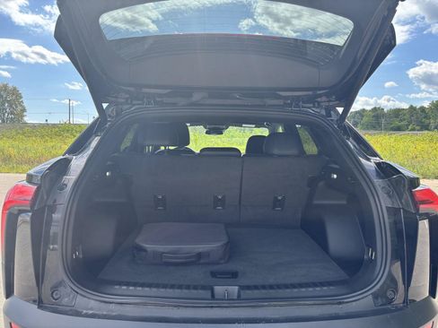 Used 2024 Chevrolet Blazer EV LT AWD/4WD image 11