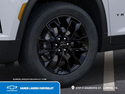 New 2026 Chevrolet Traverse LT image 9