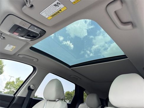 New 2026 Hyundai Tucson Limited image 26