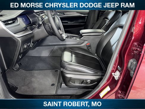 Used 2024 Jeep Grand Cherokee Limited AWD/4WD image 26