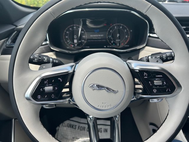 Used 2026 Jaguar F-PACE R-Dynamic S AWD/4WD image 23