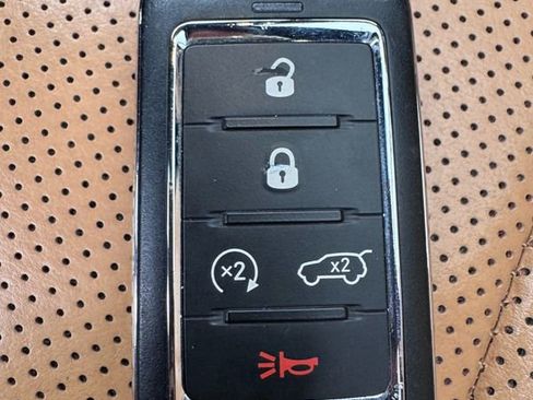 Used 2022 Jeep Grand Cherokee Summit image 56