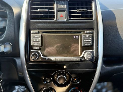 Used 2017 Nissan Versa Note SV image 21