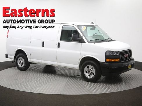 Used 2020 GMC Savana 3500 w/ Driver Convenience Package RWD image 48
