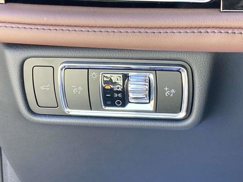 New 2025 Lincoln Aviator Reserve image 30