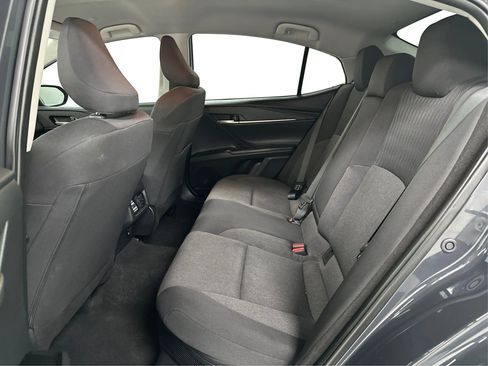 Used 2025 Toyota Camry LE image 10