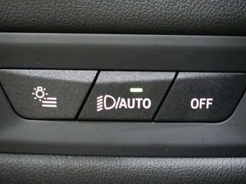 Used 2024 BMW X5 xDrive50e AWD/4WD image 14