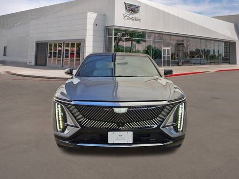 Certified 2024 Cadillac Lyriq Luxury image 2