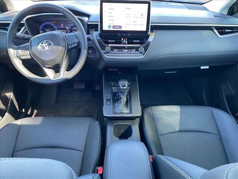 Used 2026 Toyota Corolla Cross XLE w/ Convenience Package FWD image 24