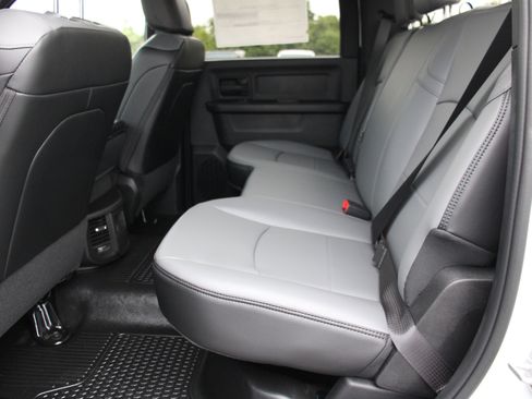 Used 2025 RAM 3500 Tradesman w/ Chrome Appearance Group image 24