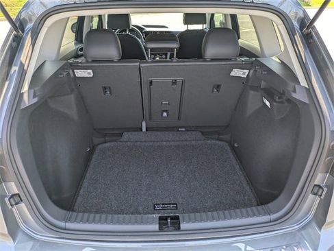 Used 2024 Volkswagen Taos SE image 13