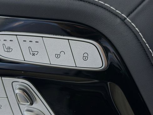 Used 2025 Mercedes-Benz G 580 w/ EQ Technology image 21