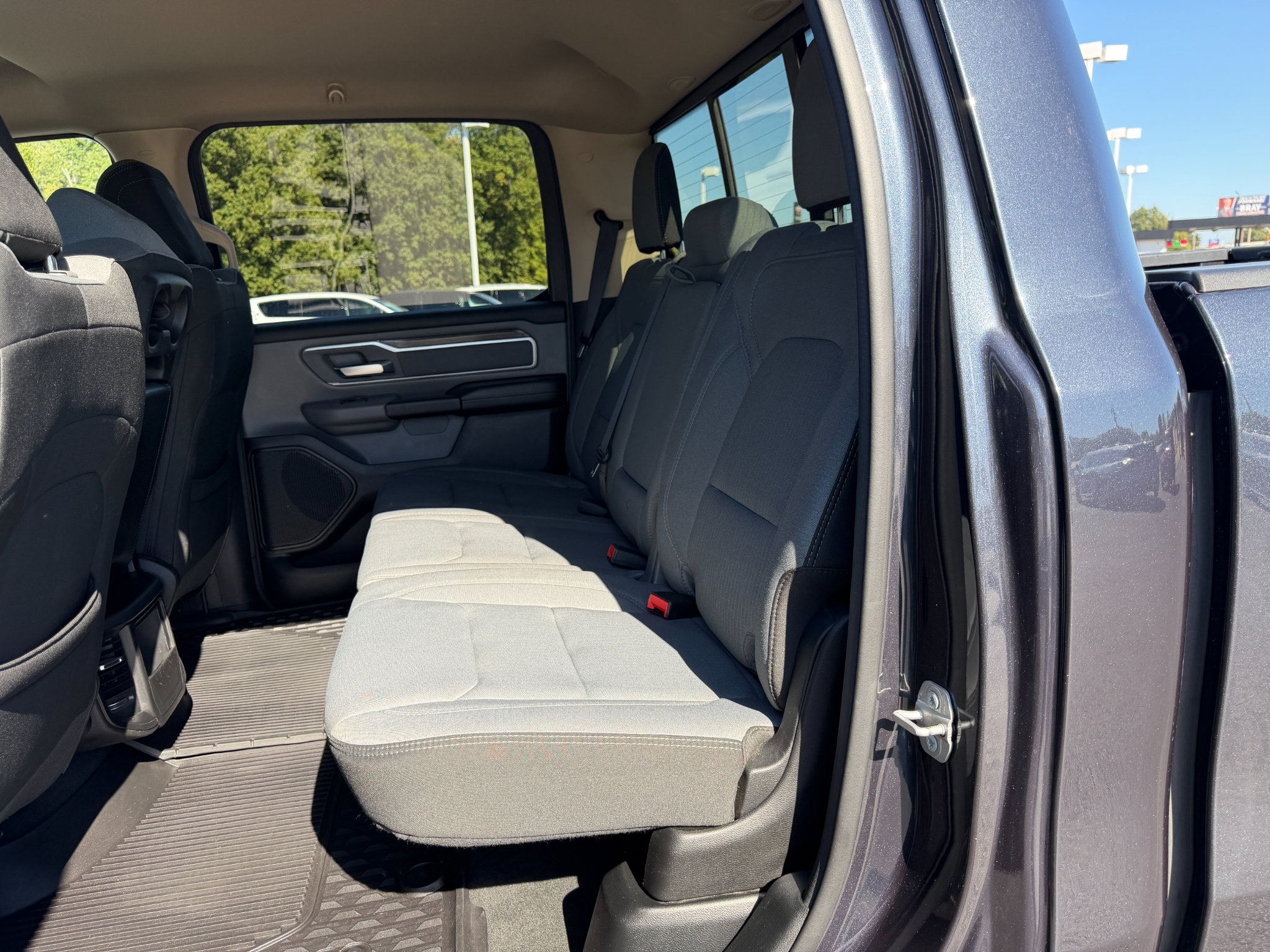 Used 2020 RAM 1500 Big Horn AWD/4WD image 19