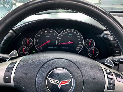 Used 2010 Chevrolet Corvette Convertible w/ Preferred Equipment Group RWD image 13