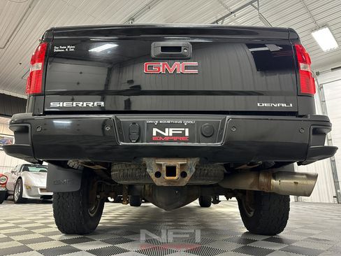 Used 2015 GMC Sierra 2500 Denali w/ Duramax Plus Package image 20